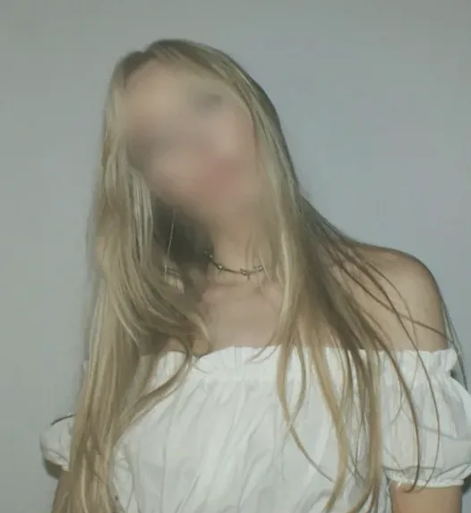 Elisa, 20