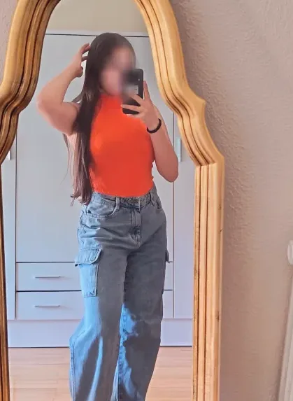 Julia, 20