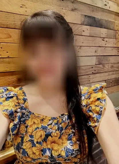Kira, 29
