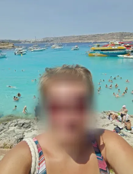 Sarah, 40