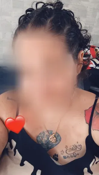 Vivien, 40