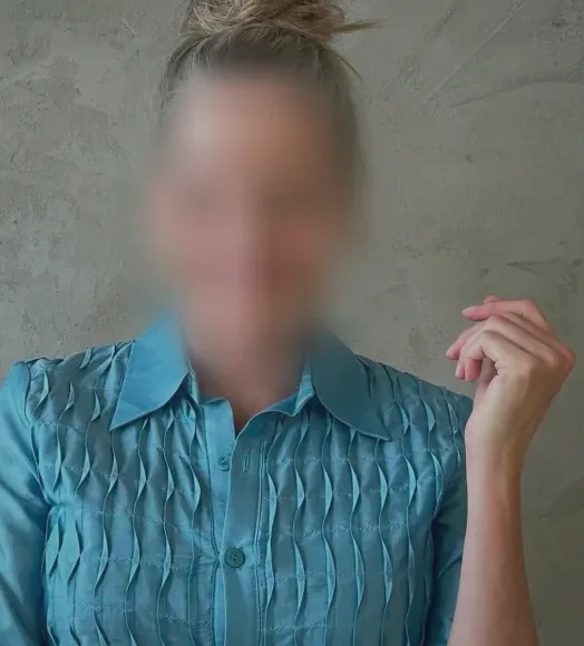 Yasmin, 39